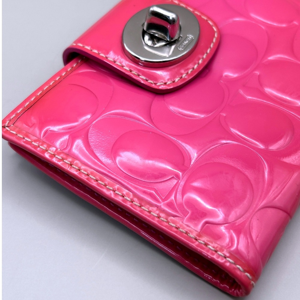 Coach Y2K Pink Patent Leather Signature C Embossed Silver Turnlock Medium Wallet - Picture 14 of 14